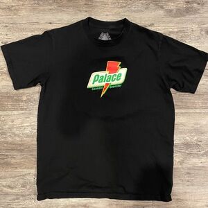 Palace t shirt size XL fits small